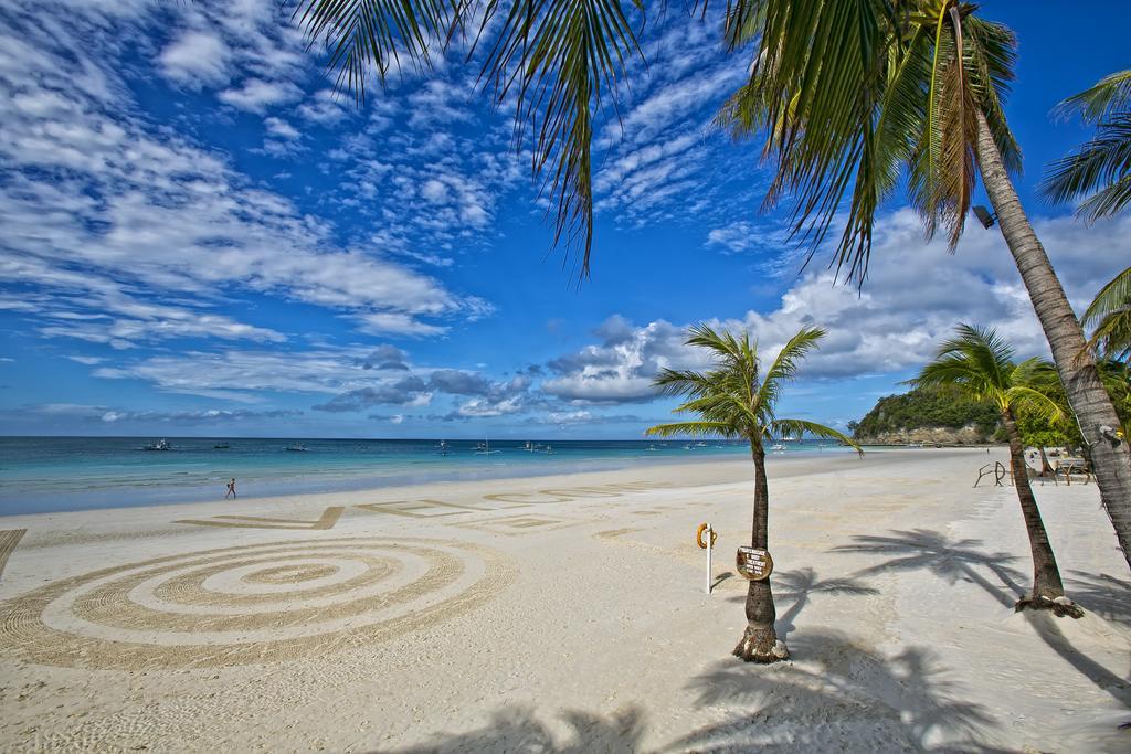 Fridays Boracay Beach Resort Balabag  Экстерьер фото